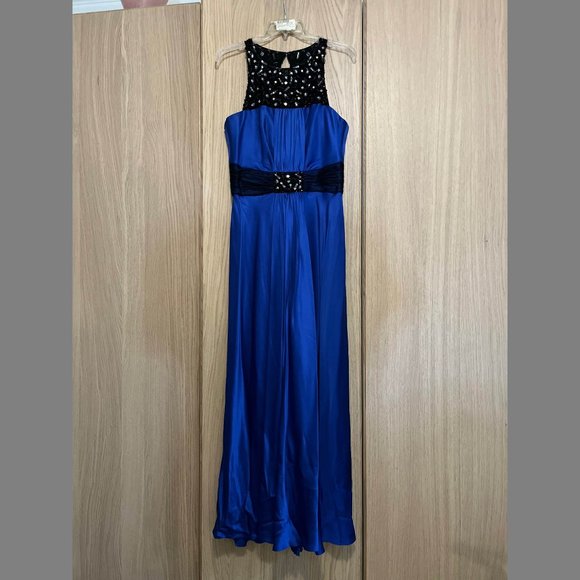 Marc Bouwer Royal Blue Floor-Length Gown with Bead Work - Picture 2 of 6